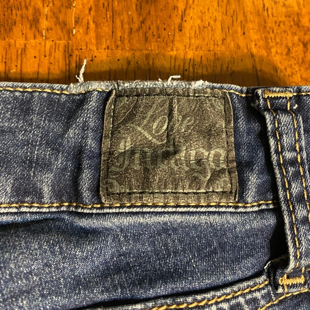 Love indigo lightly distressed, embellished, capris, size 24 plus - Picture 9 of 15